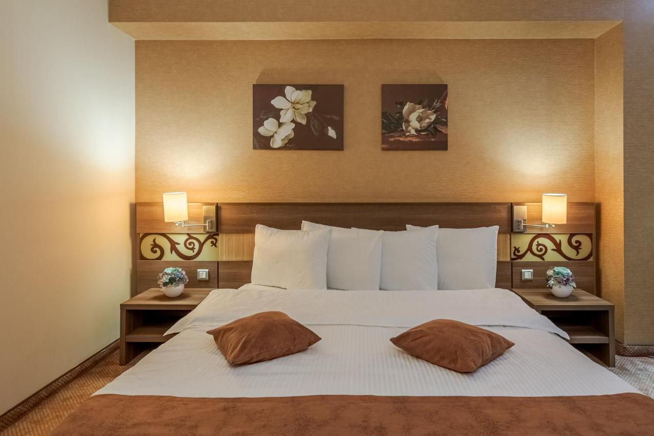 Hotel Rin Grand